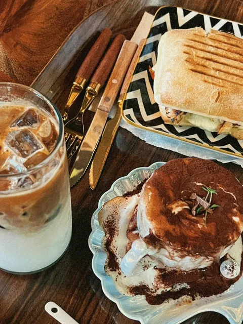 Atlanta｜Sun-Filled Café with Dreamy Soufflé Pancakes ☀️🥞