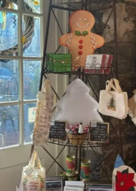 🍂 Old Town Autumn - Where Fall Magic Lingers in Virginia! ☀️