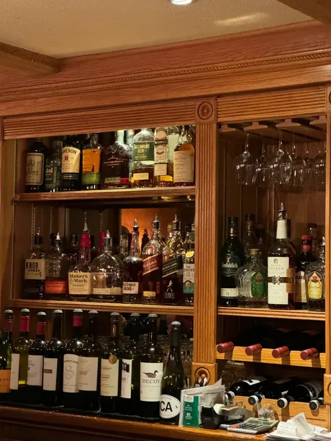 Milwaukee's Century-Old Restaurant 🍽️