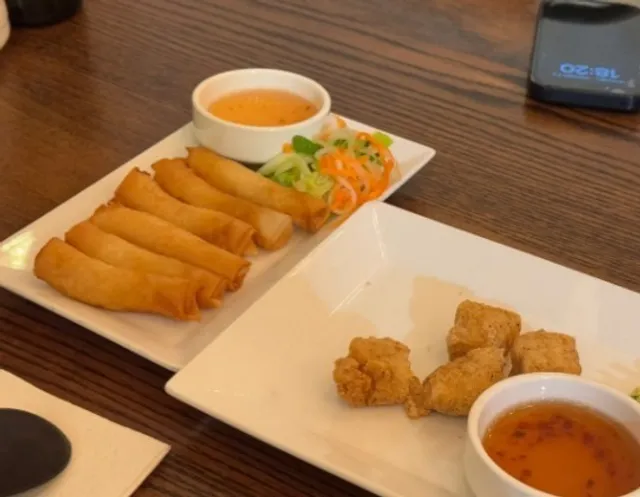 🍜 Pho and Roll Vietnamese Kitchen|A Bowl of Steaming, Soulful Comfort