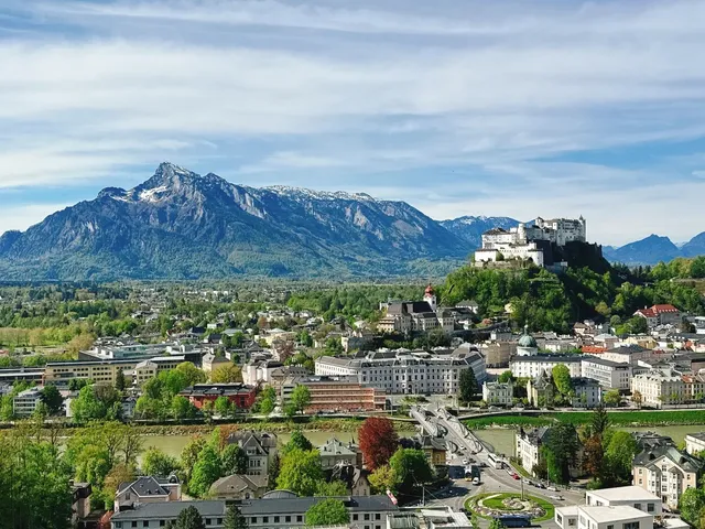 Breathtaking Photo Spot at Hohensalzburg Fortress 🏰