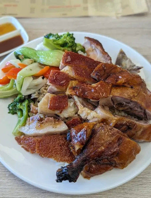 Roast Duck Near Waterloo｜No More Driving to Toronto! 🦆🚗💨