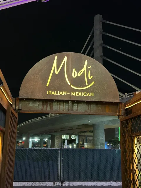 Wow! This San Francisco Restaurant Surprised Me! 🌟🍝🌮