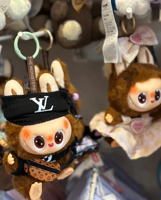 Sao Paulo 🇧🇷 Miniso | Female stars are hot 🔥