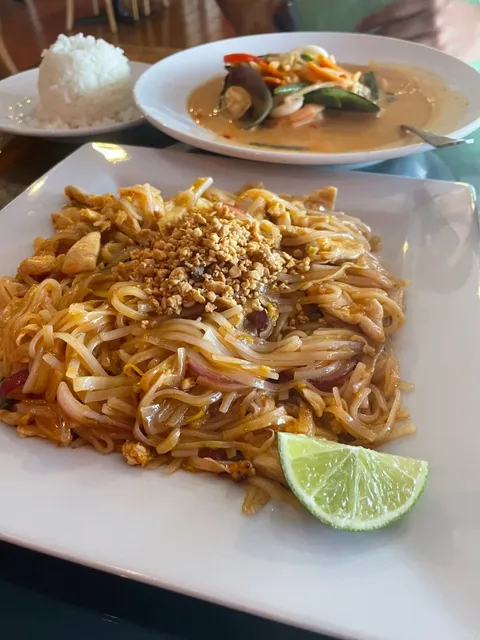 🇹🇭 El Paso Thai Restaurant Review: Tara Thai