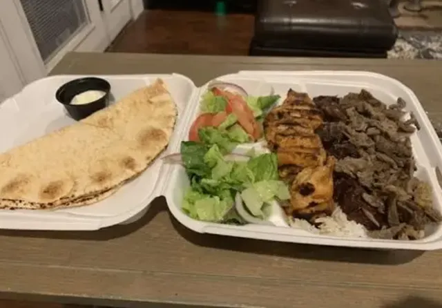 Modesto Cafe: A Taste of Simple, Hearty Flavors 