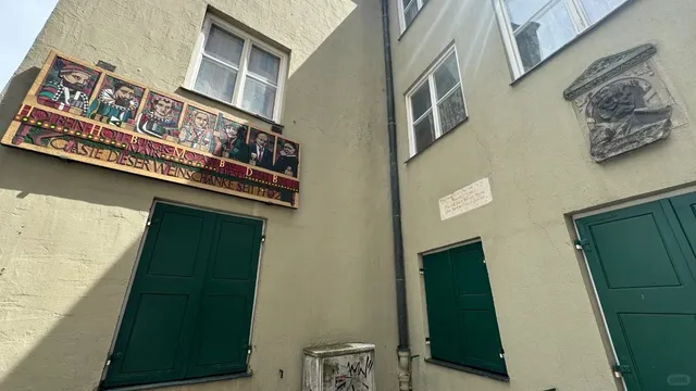 Augsburg: Where History Meets Flavor 🏛️🍽️