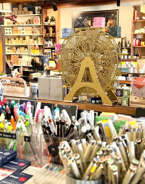 The famous stationery store in Boston is really as good as its name 🐭