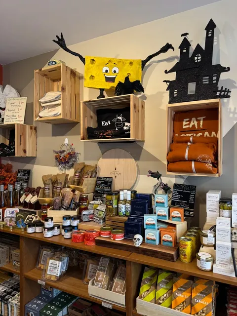 Pittsburgh 🧡 My Favorite Cheese Shop!