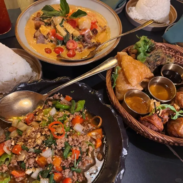 ​​Chicago | Thai Food Adventure in South Loop! 🍛🌶️​​