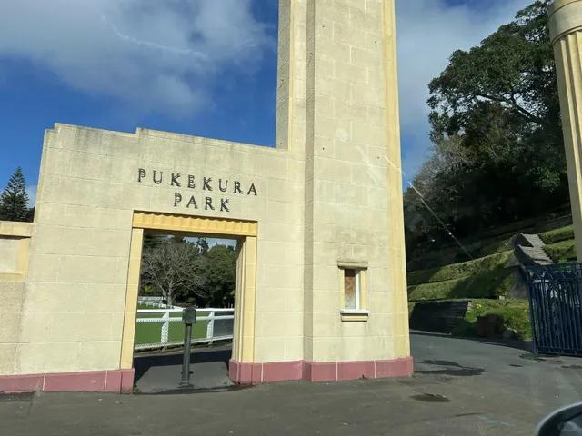 🇳🇿 New Plymouth: A Serendipitous Prelude to School Life