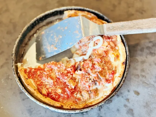 Chicago Deep Dish Pizza Heaven | Lou Malnati's Pizzeria 🍕✨  