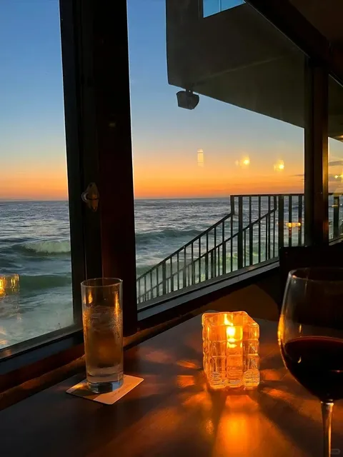 LA 🌇 The Sunset at This Beachfront Restaurant Is Next-Level Beautiful