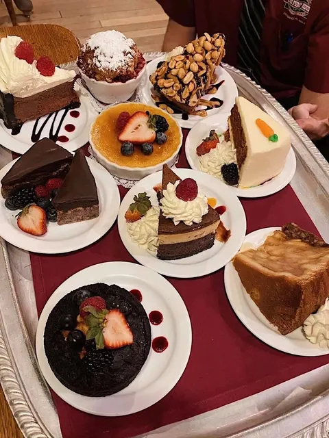 Alaska｜A Fairytale Cake & Enchanted Winter Night 