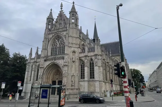 Brussels Sablon Church of Our Lady: Gothic Charm ⛪