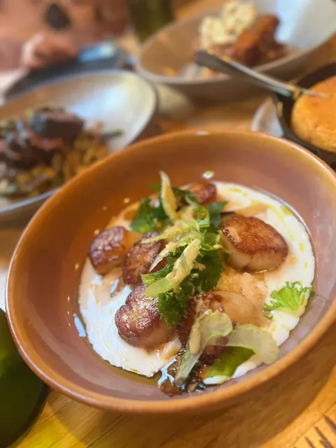 Husk | A Family-Style Restaurant with Both Looks & Flavor 👨👩👧👦🍽️