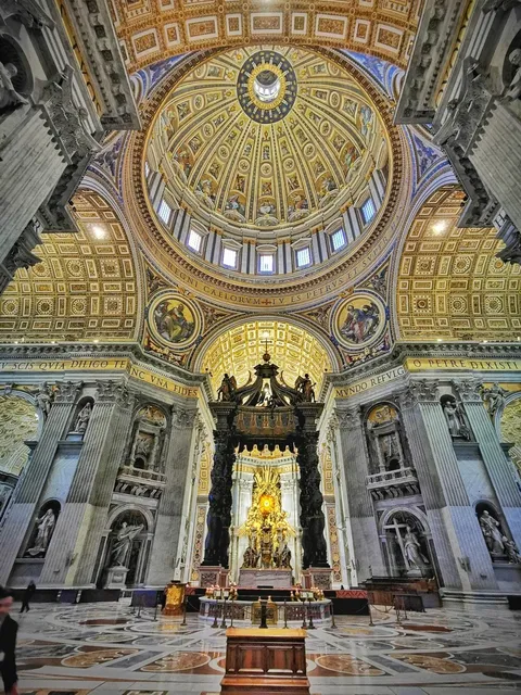 St. Peter’s Basilica: Architectural Marvel & Global Icon 🏛️