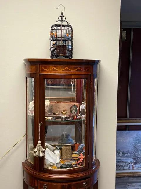 Glimmers in Time | Open House at Mingtone Antique Shop