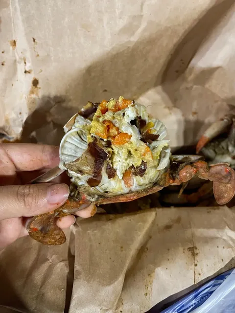 🇺🇸 Fresh Seafood Market in DC – Cooked Right Before Your Eyes! 🦞