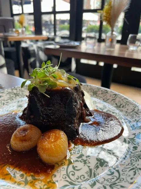 Hide+Seek — Chicago’s New Mediterranean Spot in West Loop 🍴