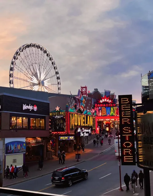 🚗 Toronto Road Trip | Ultimate Niagara Falls Guide 🌊🌈✨