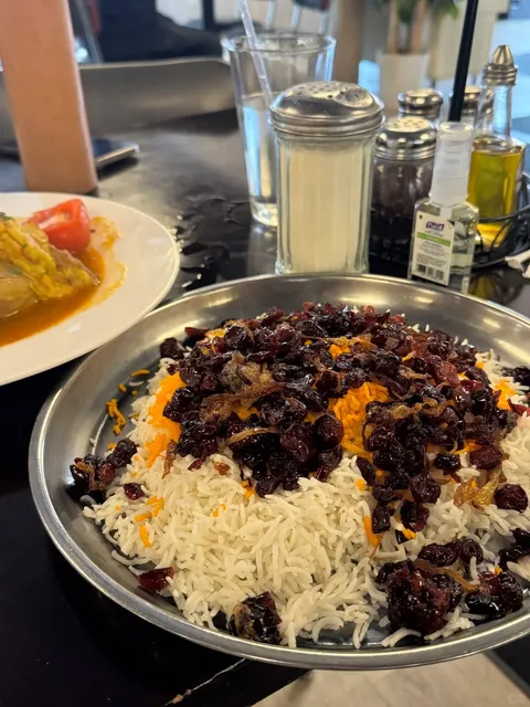 Chicago Persian Cuisine｜Lamb Shank Melts in Your Mouth