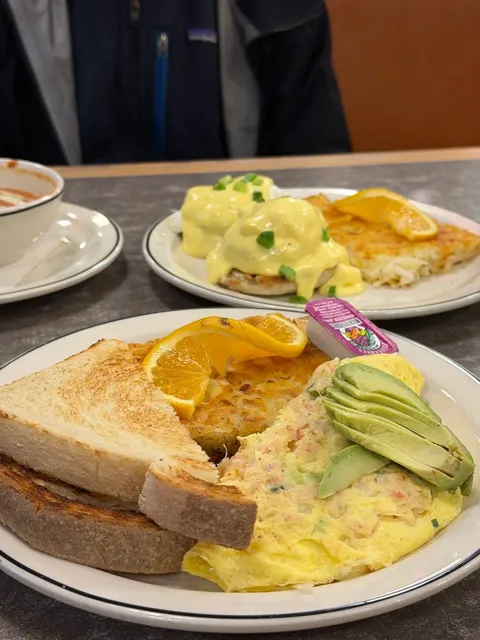 East Asian Foodie's Alaska Eating Diary 