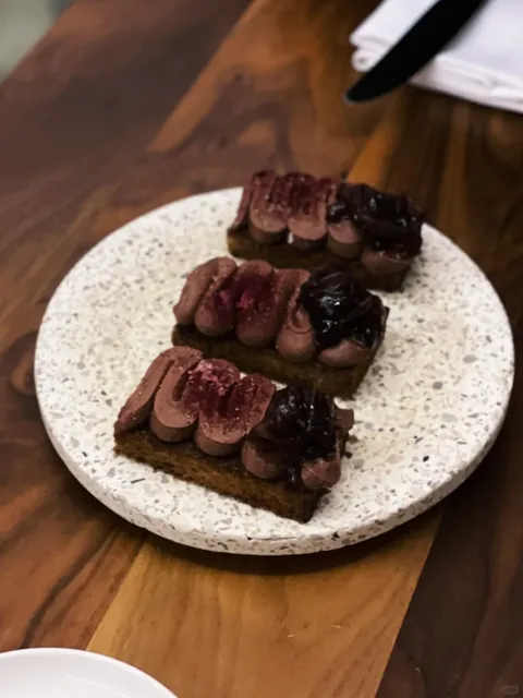 Milan Foodie Guide | Romantic Dining by the Canal 😋