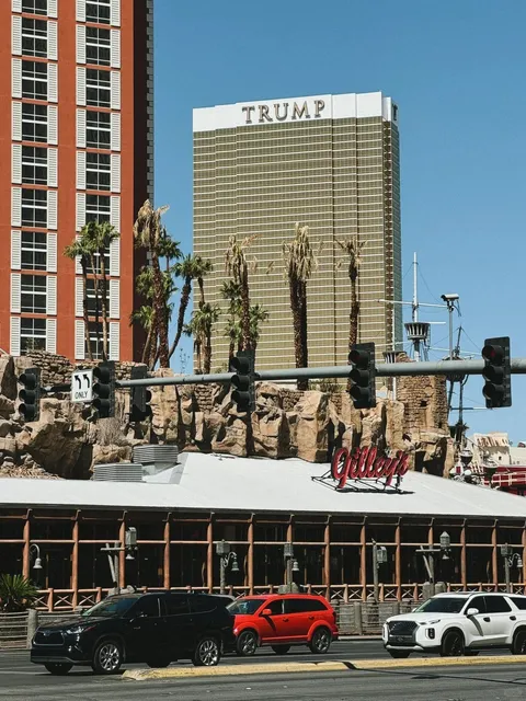 Las Vegas Strip – One-Day Power Walk Guide to the Must-See Spots 🌟