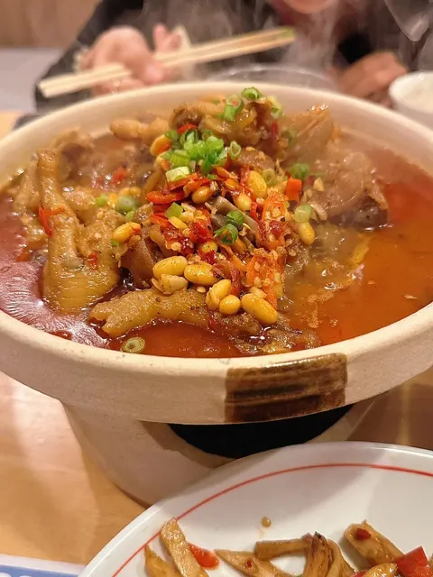 LA | Fiery & Wok-Heaven Hunan Cuisine that Packs a Punch! 🌶️