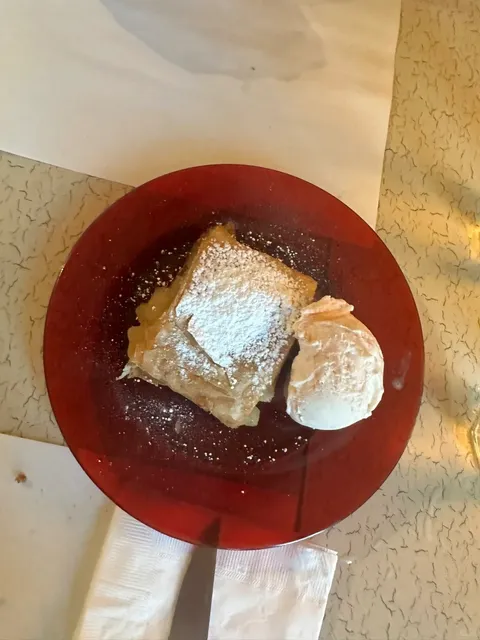  Milwaukee Food Adventure | How Good Is This Top Chef-Approved Spot? 