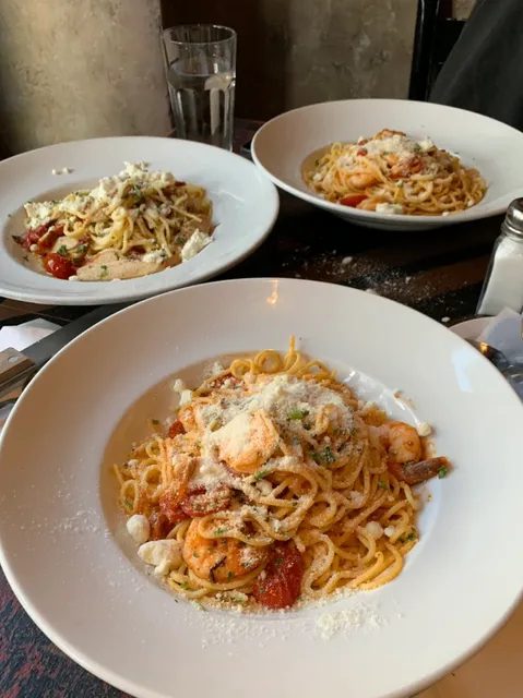 Montreal Pasta Heaven｜Creamy Cheese Overload! 🍝