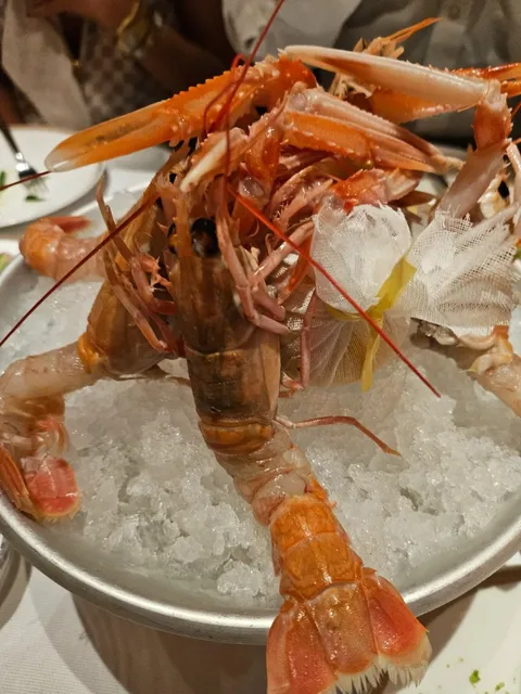 Milan Hidden Gem – Seafood Restaurant Al Baretto San Marco 🦞🦐