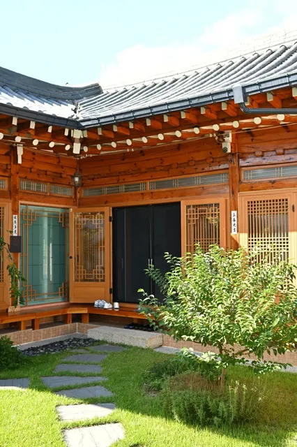 Gyeongju | Hanok Village – A Laid-Back, Budget-Friendly Alternative 