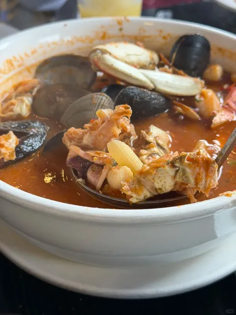 Sotto Mare in SF – Skip Fisherman’s Wharf & Head to Little Italy! 🦀🍝