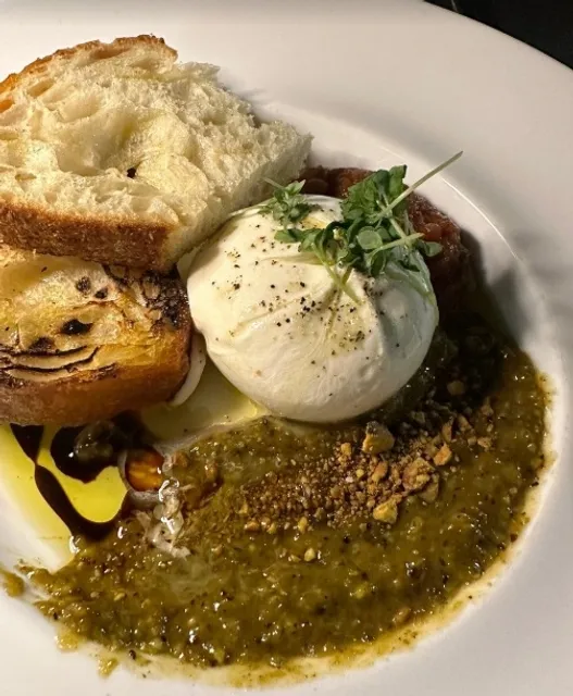 A Delicious Upscale Lunch!