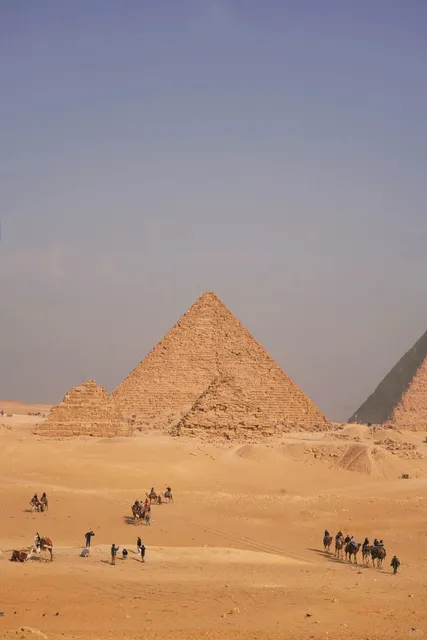 A girl traveled alone in Cairo for four days, sharing her real feeling