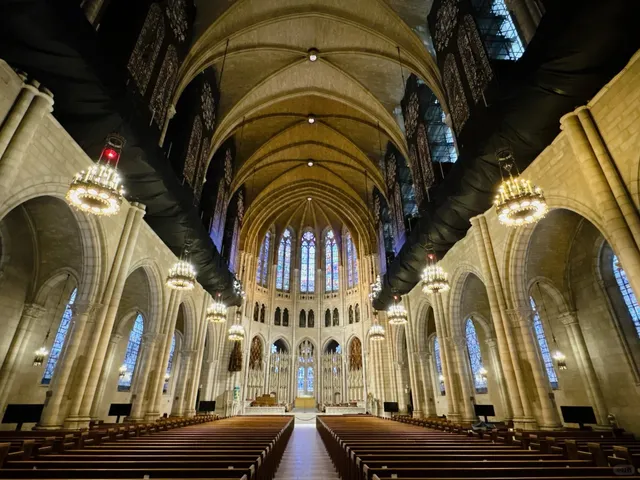 The Riverside Church | A Hidden Gem Along the Hudson 🌿⛪