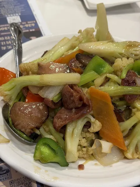 Cantonese Eatery Review: Homestyle Flavors, But a Scary Surprise!