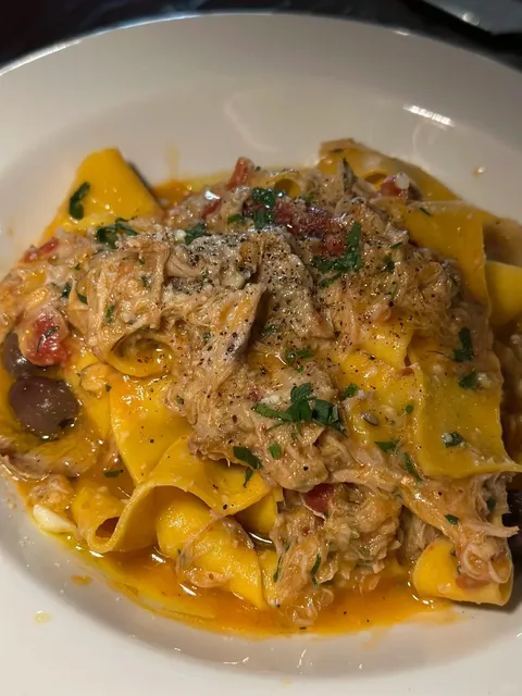 Chicago’s New Italian Spot — Mano a Mano 🍝🇮🇹