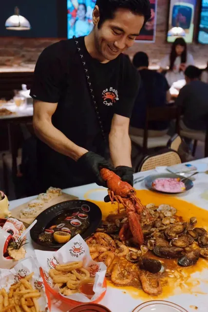 American-Style Seafood Feast 🦞