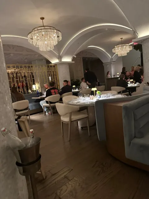 Great Service & Delicious Food... Every Single Bite! 🍽️✨