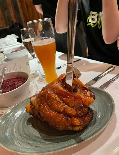 ​​Munich Old Town Dining Guide | From French Bistro to Bavarian Feasts