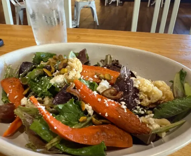 San Diego | A True Food Kitchen Healthy Dining Experience