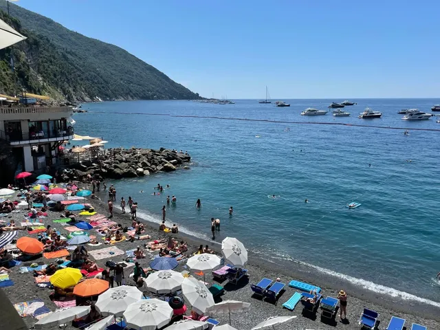 🇮🇹 Camogli: The Hidden Fishing Village You Almost Missed