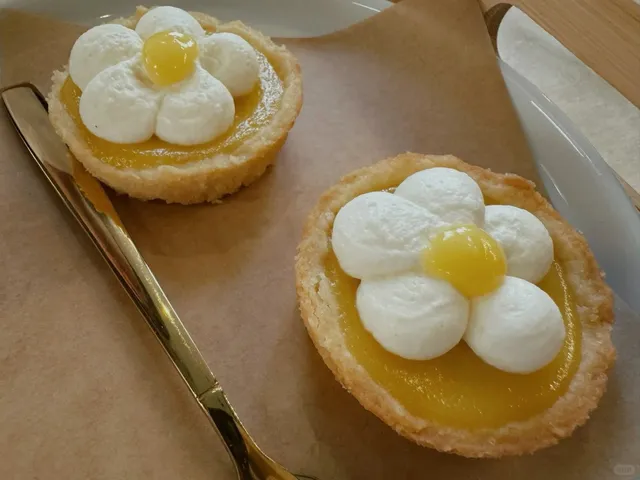 About Time – Industrial-Chic Cafe in LA ☕✨