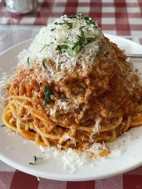 ​​🍝 Sugo Toronto - The Pasta Spot I Don't Want to Share (But Will!)​​