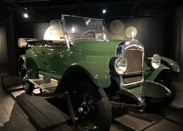 🇱🇻 Riga Beyond Red Roofs: Latvia's Hidden Car Culture