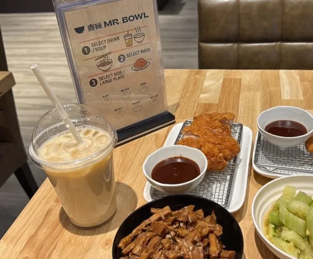 🥢 Vancouver’s Best Solo Dining Spot – Mr.Bowl Review!  