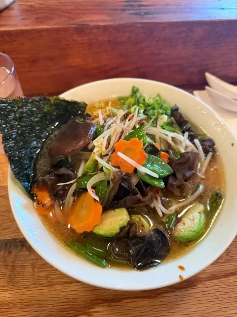 A Warm Bowl of Noodles on a Rainy Early Autumn Day in Washington 🍂🍜